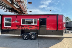 New 2026 Ice Castle Fish Houses RV Extreme III 8X21 Fish House