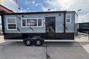 New 2026 Ice Castle Fish Houses T-REC JR. 8X18 Fish House